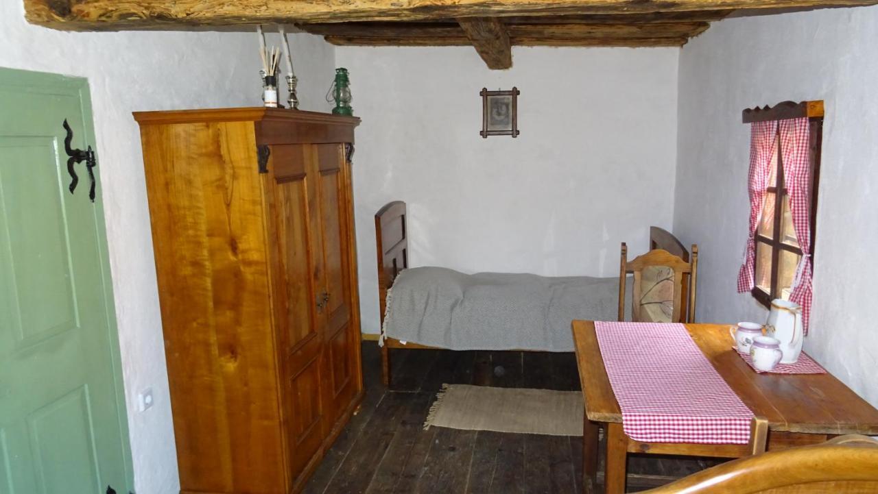Homestay Kapl Ledinek Екстер'єр фото
