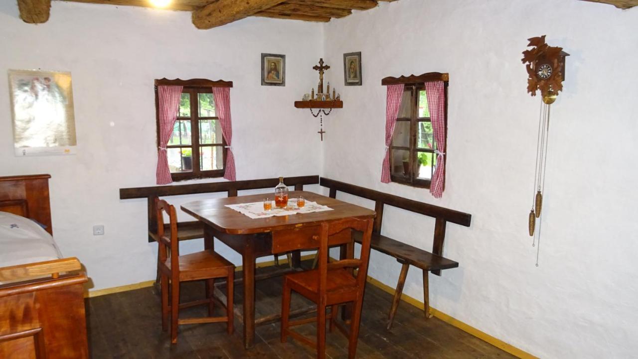 Homestay Kapl Ledinek Екстер'єр фото