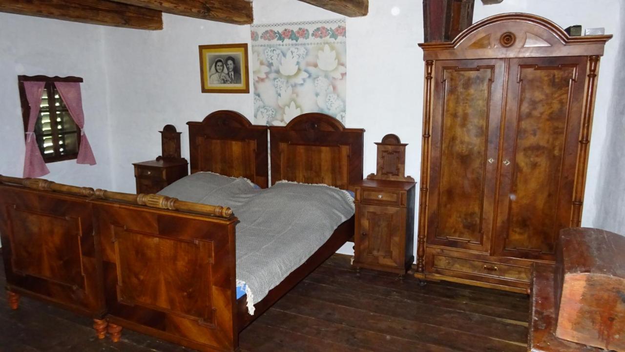 Homestay Kapl Ledinek Екстер'єр фото