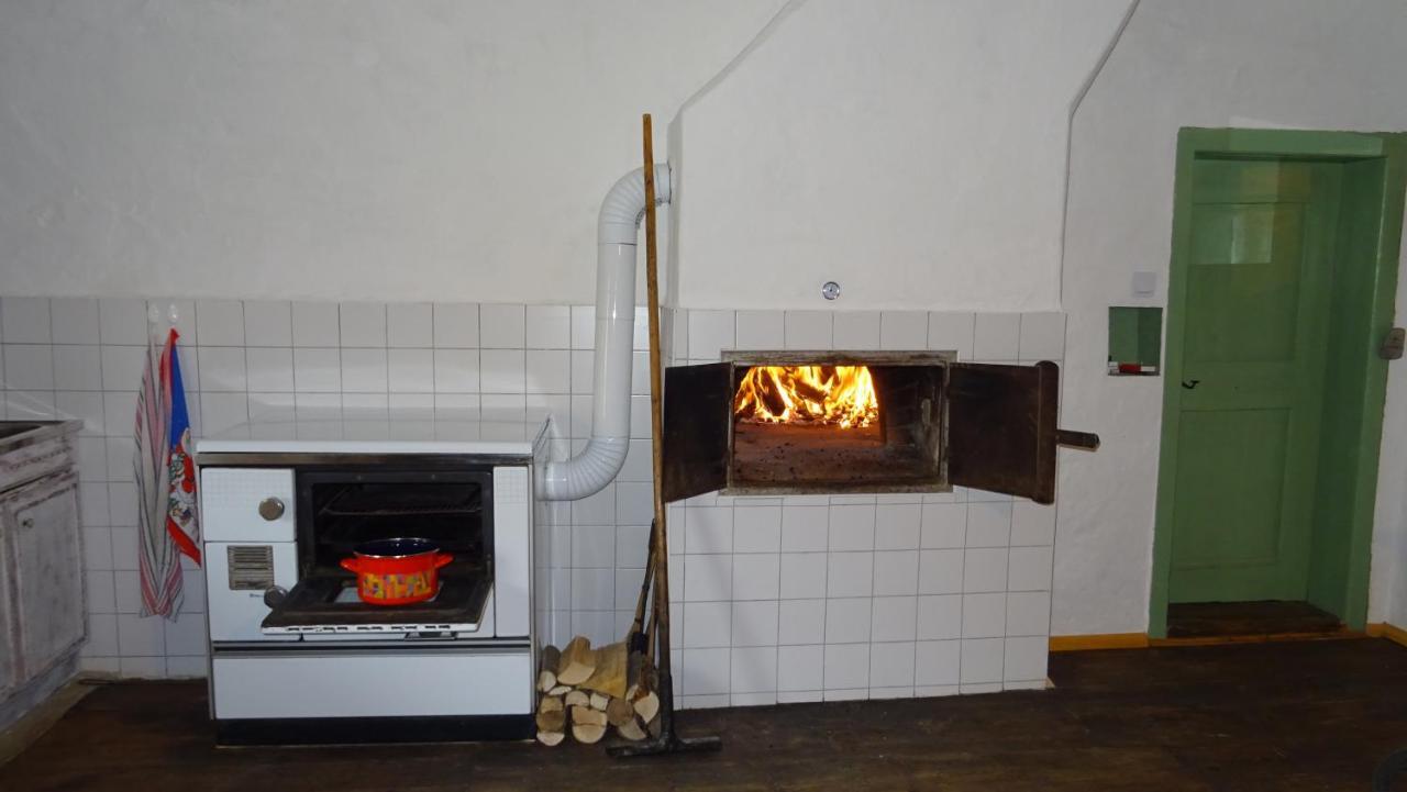 Homestay Kapl Ledinek Екстер'єр фото