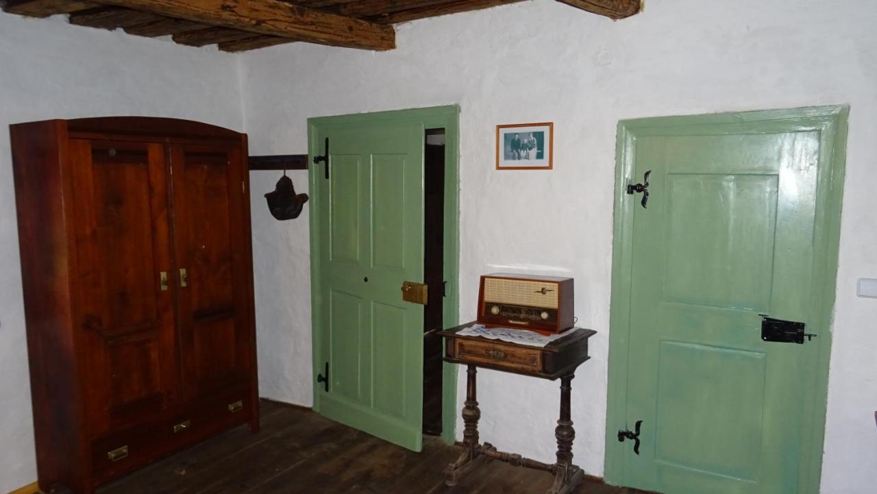 Homestay Kapl Ledinek Екстер'єр фото