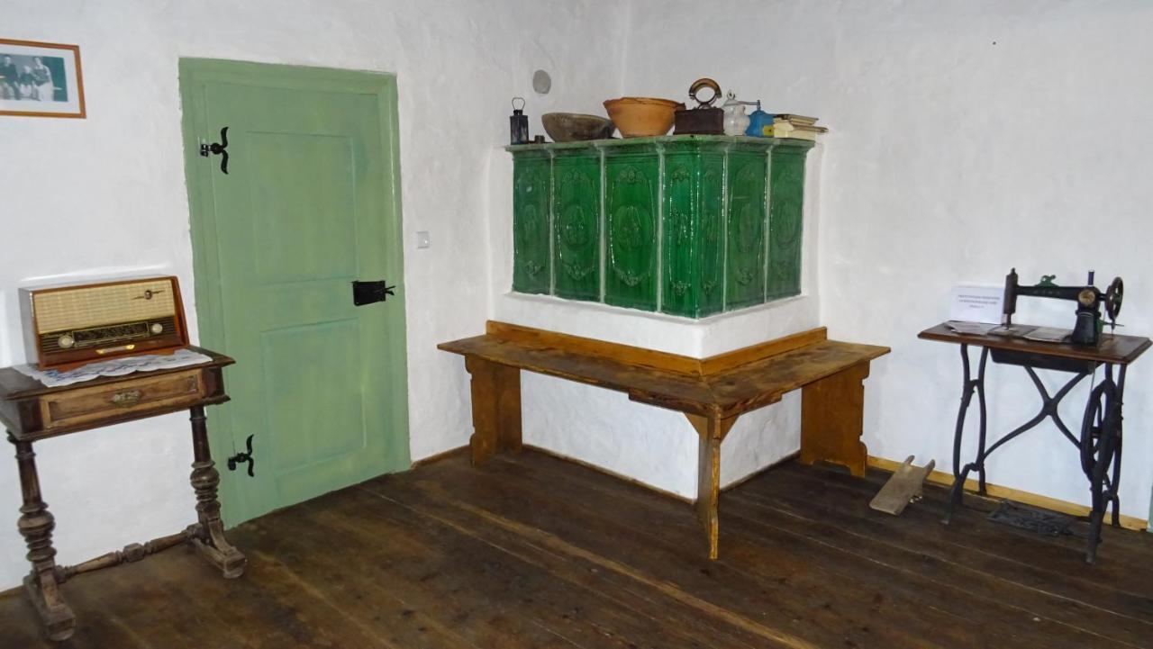 Homestay Kapl Ledinek Екстер'єр фото